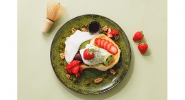 春のマンスリーパンケーキ第一弾！抹茶づくし×あまおう苺の和のパンケーキ『”Matcha-green”』を3/1（金）から販売！