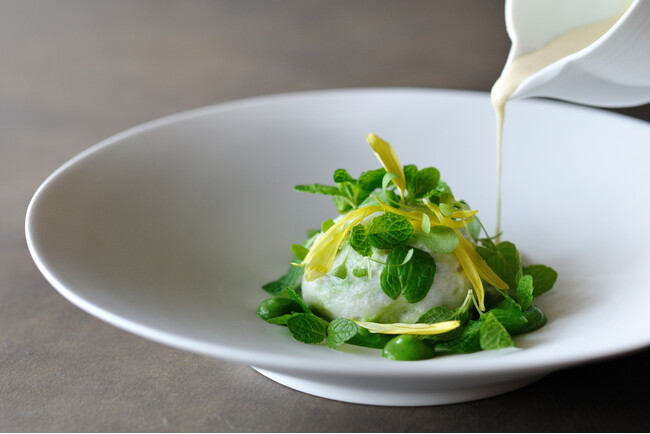 【星のや竹富島】竹富島の天・地・人が織りなす美食「島テロワール」春のディナーコース提供｜期間：2024年3月21日～7月上旬