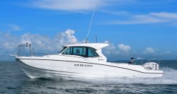 フィッシングボート 「YFR330」 新発売～新開発の艇体と高度な機能性・快適性で充実した“釣り時間”を提供～