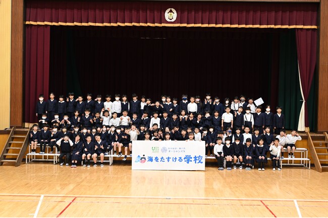 日本財団「海をたすける学校」特別授業を開講～広島県出身 STU48石田 千穂さん・甲斐 心愛さん・迫 姫華さんが小学生約100名と瀬戸内海の海洋ごみ問題について学ぶ～