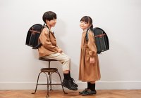 学習院型ランドセルのパイオニア、オオバランドセルの2025年ご入学用ランドセルが2024年3月1日(金)発売！