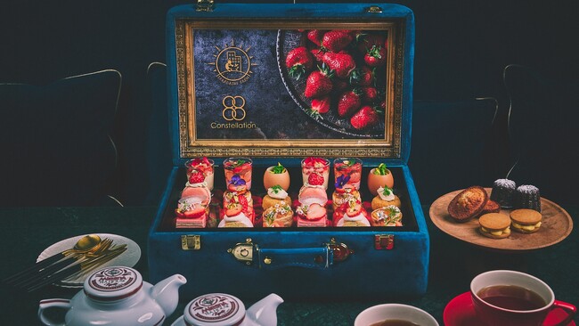 スイーツBAR「Constellation.」と栃木県宇都宮の苺農園「高橋農園」による期間限定の苺尽くしのコラボスイーツが登場！！