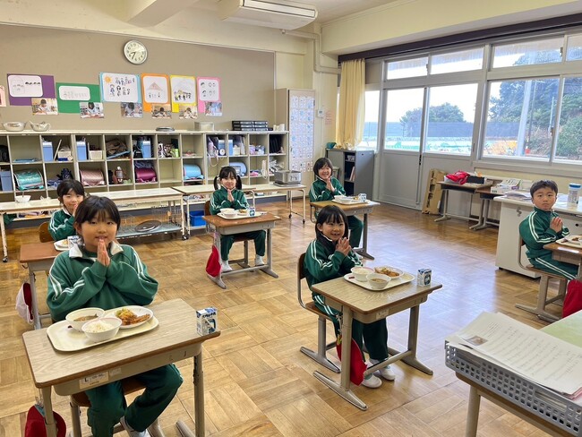 三重県の小学校で地元の海の課題を学び考えるイベントを開催しました【学校給食連携イベント】身近な海で起きていること　−島の海のためにできることを考えよう−