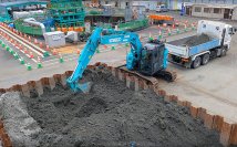 自動運転ショベルの本格展開を視野に、施工中の工事現場で実用性を検証