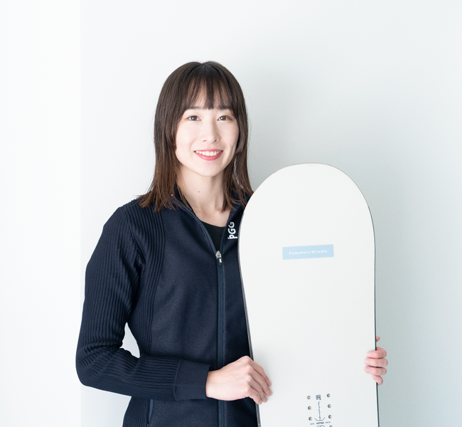 再春館製薬所、プロスノーボーダー鬼塚雅選手と個人スポンサー契約を締結