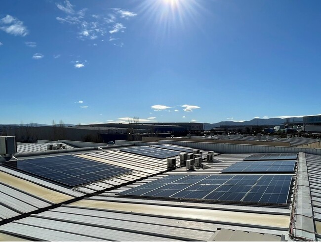 スペイン連結子会社に太陽光発電システムを導入