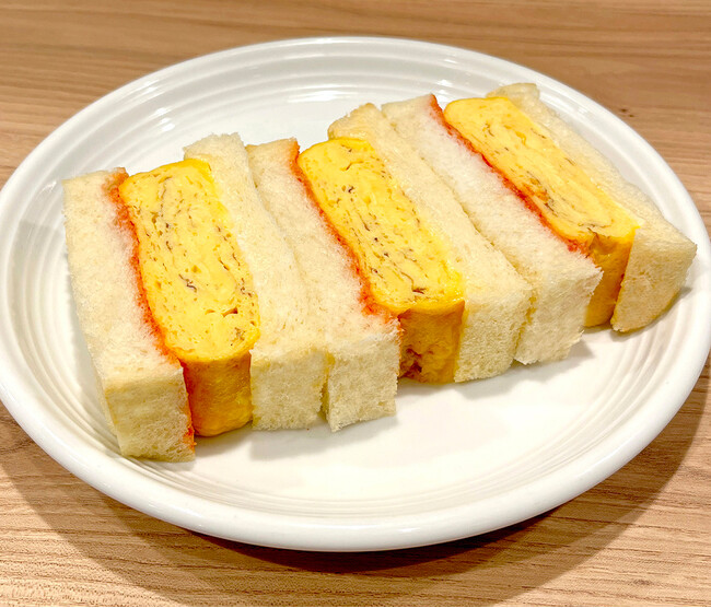 『千成屋珈琲 本店』から名物！『厚焼きだし巻きたまごサンド』がテイクアウトメニューで新登場！