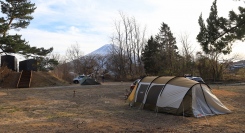 4月13日(土)新規オープン！山梨県・富士五湖のひとつ“河口湖”湖畔のキャンプ場『CAMP SATOMIYA～キャンプさとみや～』3/1(金)予約受付開始！