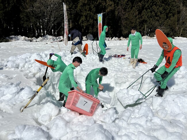 「津南の雪下にんじん堀り競争2024」開催！参加者募集中