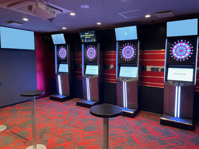 カラオケCLUB DAM相模大野駅前店が3月1日にオープン！ダーツ投げ放題とお酒が楽しめるダーツバー・B-GARAGEを併設