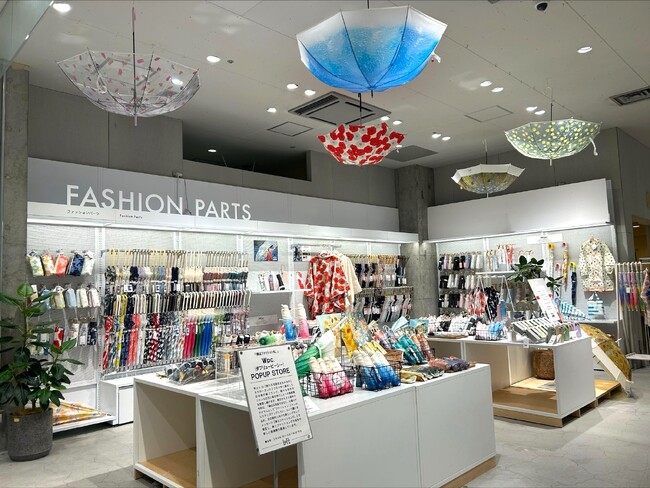 レイングッズブランド「Wpc.」が銀座ロフトにてPOPUP STOREを開催！SNSで話題のアイテムなど雨傘・日傘・レインウェア約180点が集結 開催期間：2024年3月4日(月)～4月7日(日)予定