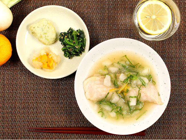 旬の味覚をたっぷり詰め込んだ「国産かぶらと白身魚の蒸し焼き」がナッシュから新発売