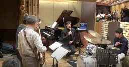 大人の難しい音楽ジャズにハマる若者が急増中！YouTubeで人気の講師が指導のジャズスクールで学割開始