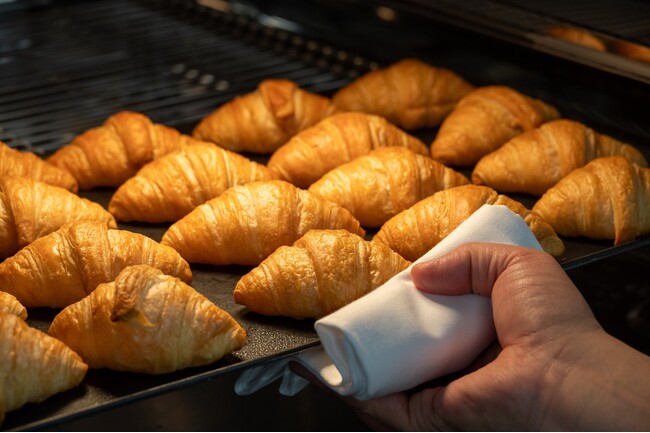 【リーガロイヤルホテル東京】［開業30周年記念］焼き立てクロワッサンで作るサンドイッチや北海道産いくらなど、和洋充実したメニューをご用意！ダイニング フェリオ 「朝食ビュッフェ」リニューアル
