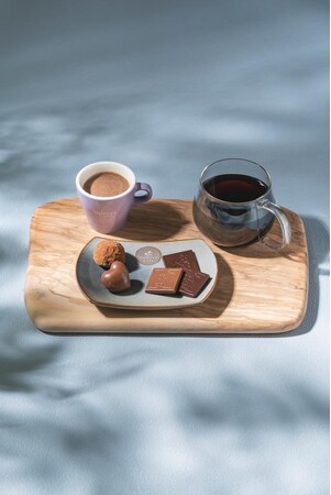 北陸新幹線福井・敦賀開業記念！GODIVA cafe「福井コラボ カカオテイスティングセット～オリジナル越前焼の器で楽しむチョコレート～」