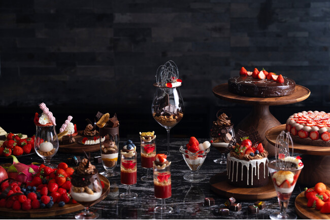オリジナルパフェを創作する「Craft Your Choco Parfait （クラフト・ユア・チョコパフェ）」ストロベリースイーツビュッフェ