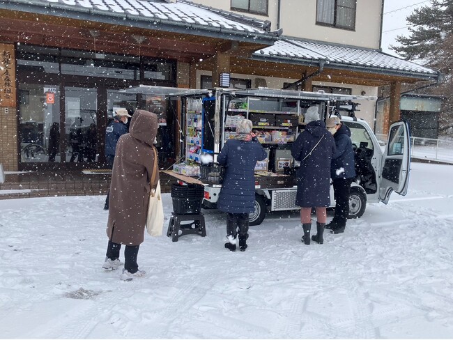 長野県東御市、埼玉県吉見市、千葉県佐倉市、埼玉県滑川町で移動販売車「うえたん号」を始動し、地域のコミュニティづくりを支援