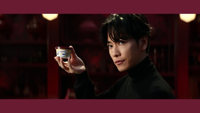 俳優の佐藤健さんが秘密を解き明かす！　ハーゲンダッツはなぜ濃厚な味わいなのか？　TVCM「秘密は、密度。」篇 3月12日（火）放映開始　アイスクリームに含まれる空気の量が少ないから、濃厚な味わい