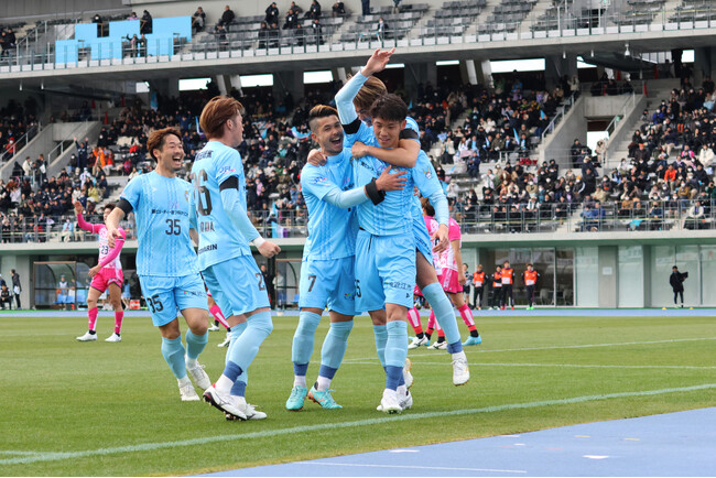 【レイラック滋賀FC】JFL新シーズン開幕！チーム史上最多「4152名」の観客の前で圧巻の3発快勝。