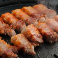 あの黄金サムギョプサルが！家でも食べられる！？ヨプの王豚塩焼の熟成サムギョプサル・肩ロースがオンラインにて好評販売中！
