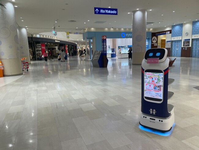 Senxeed Robotics、アリオ橋本で案内ロボット「Cruzr」と広告走行ロボット「CADEBOT」の実証実施