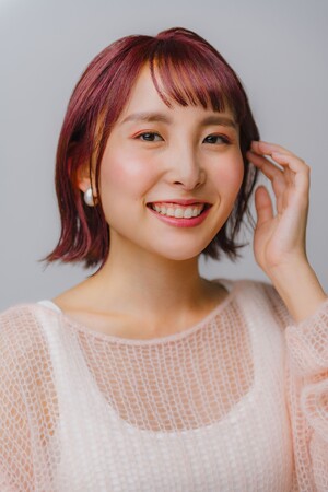 その人の多様な個性を活かして自分らしい美しさを引き出すことを目指す「ディエム クルール」がヘアカラーブランド「カラリス」と協働