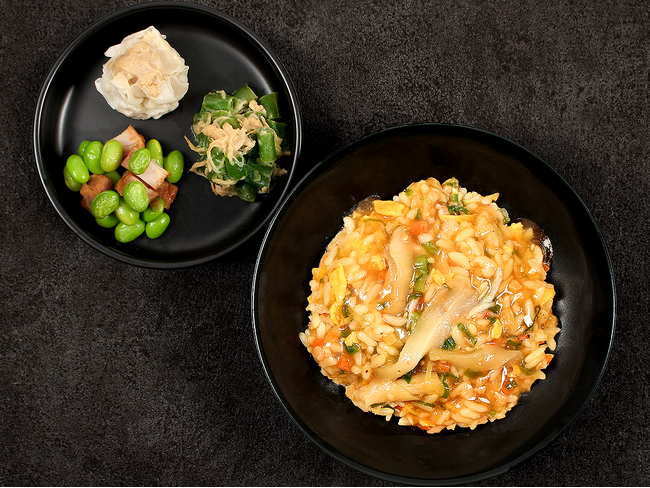 プレミアムメニュー！炒飯なのに低糖質！？ ふかひれを使った贅沢なメニュー「ふかひれあんかけ炒飯」がナッシュから新発売