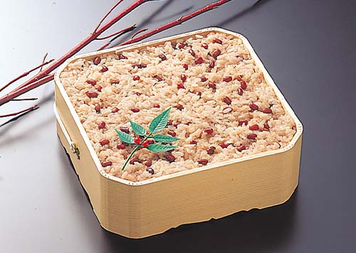 春の新しい始まりに 創業70年の伝統の美味しさのお赤飯を入学式のお祝いにいかがでしょうか