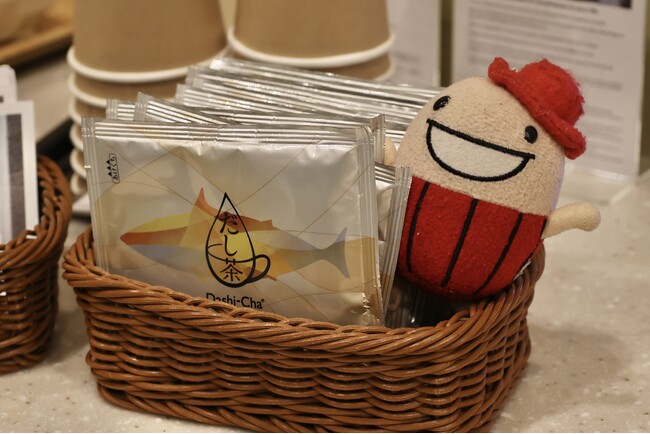 空港初！味の素株式会社の「Dashi-Cha(R)」をラウンジで提供!