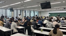 試験会場(東京)のようす 試験会場(東京)のようす