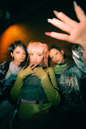 東京発クリエイティブ・ギャルズ、bala。デビュー1周年を飾る4thシングル「LIKE THAT」をリリース！ ポジティブ＆ハートフルなガールズポップ・ナンバー。