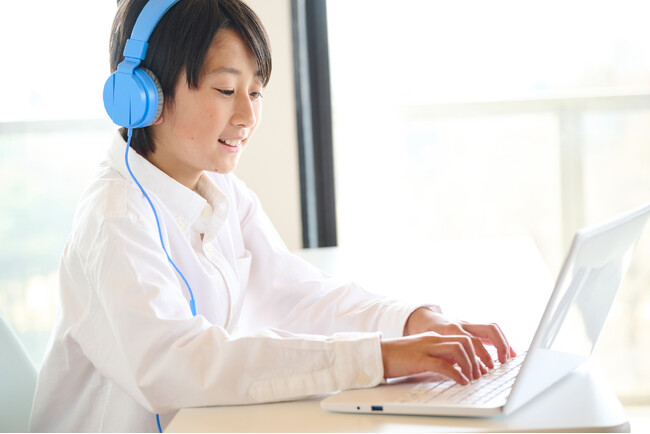 新時代の教育をリードする「ChatGPTで学ぶJavaScript」コース、4月1日新規開設