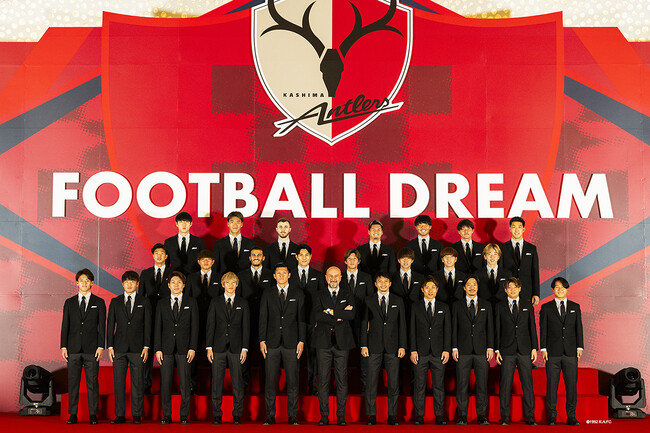 ニューヨーカー×鹿島アントラーズ2024年オフィシャルウェア1stモデル。ＮＹオンラインにて3/19（火）予約開始！NEWYORKER OWN STYLEコレド日本橋店にて3/29（金）より販売。