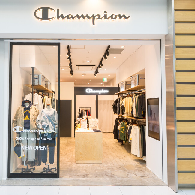 チャンピオン、神奈川エリアに直営店 「チャンピオン ラゾーナ川崎」を3月15日(金)にオープン！