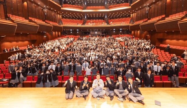 日本大学明誠高等学校が、探究の成果を発表する「アカデミア明誠」を開催。Inspire Highに取り組んだ生徒が「世界平和」をテーマに発表。