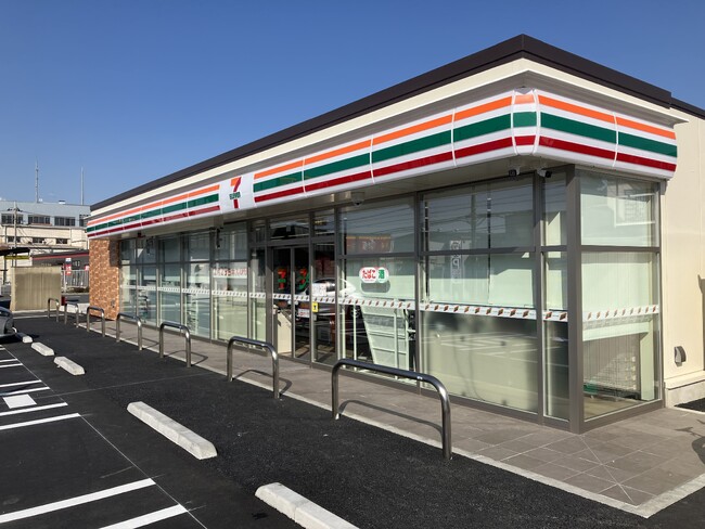 アルミリサイクル材を使用した「PremiAL R70」をセブン‐イレブン店舗に日本初(※1)導入