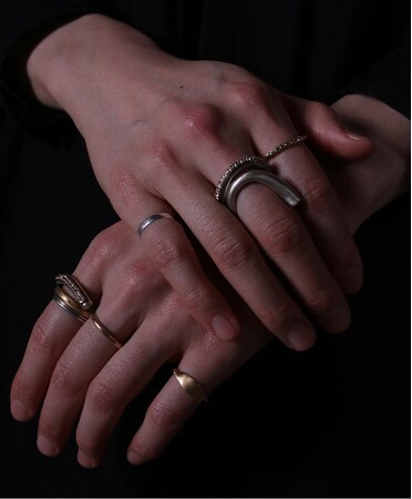 【RAW/そのままの、生の】【JEWELRY/ジュエリー】がコンセプト。「RAWJE(ロウジェ)」が伊勢丹新宿店1周年を記念して、新作リングと限定ノベルティをリリース。