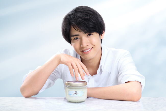俳優・赤楚衛二さんがブランド初『SABON ボディスクラブ アンバサダー』に就任