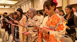 グローバルな“即戦力人材”の育成力が強み!石川県の専門学校アリス学園が卒業証書授与式を挙行、介護福祉学科からは過去最多となる41名の外国人留学生が卒業 グローバルな“即戦力人材”の育成力が強み!石川県の専門学校アリス学園が卒業証書授与式を挙行、介護福祉学科からは過去最多となる41名の外国人留学生が卒業