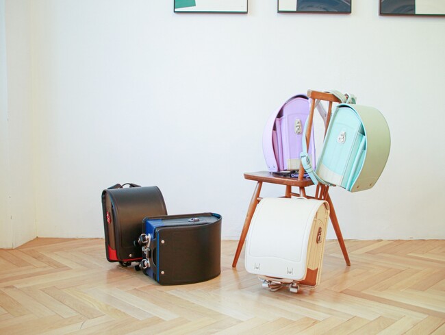 【ギャレリアBag&Luggage】革製品メーカー〈大峽製鞄（オオバセイホウ）〉より、コンビネーションカラーが目を惹く当店限定のランドセルが登場