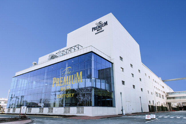 サントリー〈天然水のビール工場〉東京・武蔵野 工場見学リニューアルオープン