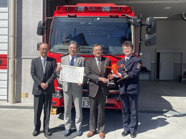平塚市消防本部へ赤外線カメラを搭載した最新鋭ドローンを寄贈