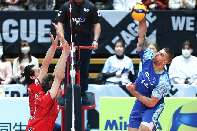 【バレー/Vリーグ】V1男子・東レが昨季王者WD名古屋を破りセミファイナルへ！V2女子、V3男子は明日頂上決戦