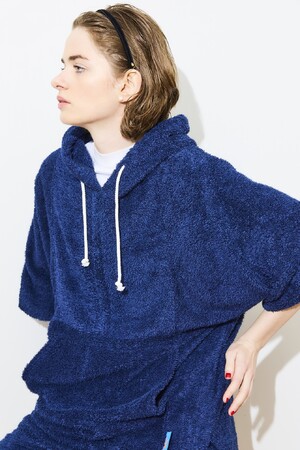 オーガニックタオルブランド「Hippopotamus」とアパレルブランド「CINCH」によるサウナコレクションが数量限定で発売
