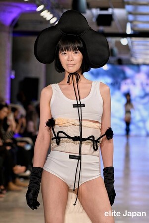 日本人トランスジェンダーがモデルで世界デビューを果たす