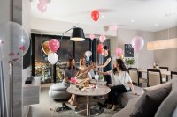WDIが展開するECショップ「#on the dish」サービスアパートメント&ホテルブランド「オークウッド」と提携