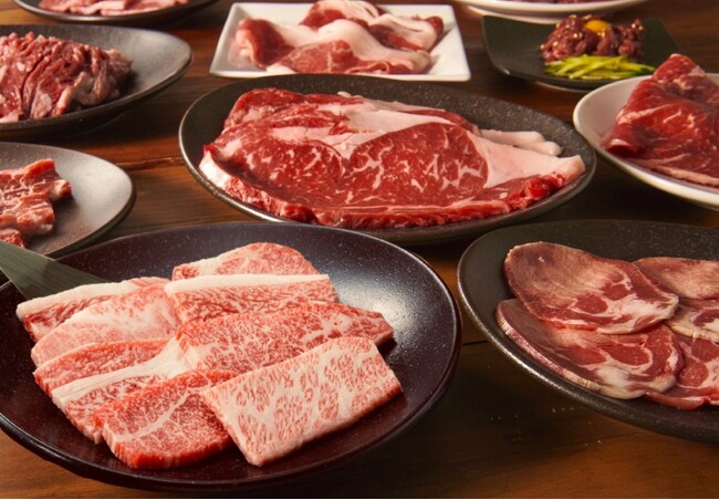 兵庫県に初出店！厳選した黒毛和牛や熟成肉が食べ放題で楽しめる「牛角食べ放題専門店」