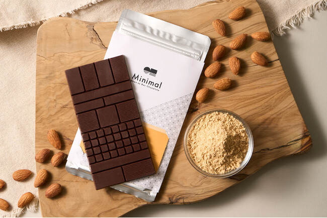 Minimalより、サスティナブルな板チョコレートが登場。通常廃棄するカカオの豆殻