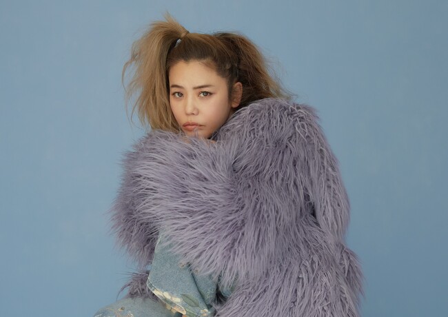 Chara、異彩を放つメンバーを迎えたライブが決定！新しいアーティスト写真も公開！