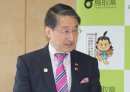 「この協定で、ともに歩む姿をつくっていければ」とあいさつする平井知事